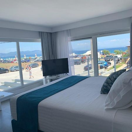 Ocean Blue Suites Ierissos Exteriör bild