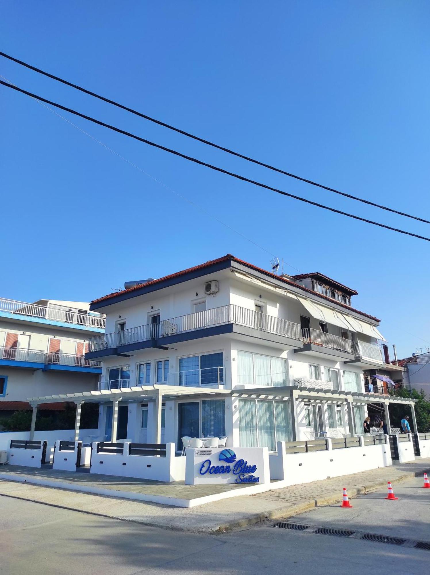 Ocean Blue Suites Ierissos Exteriör bild